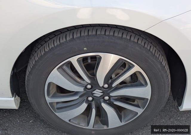 Vehicle photo 10