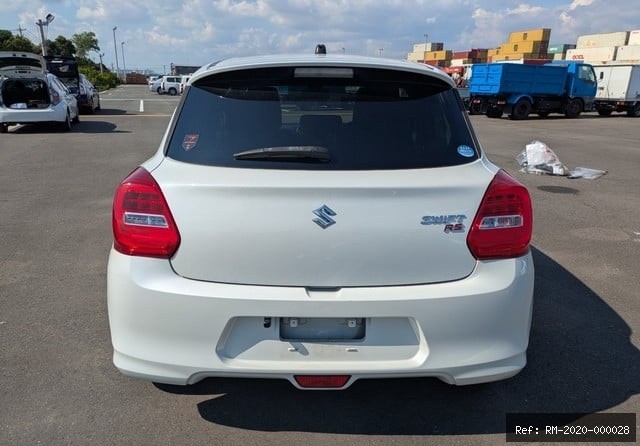Vehicle photo 7
