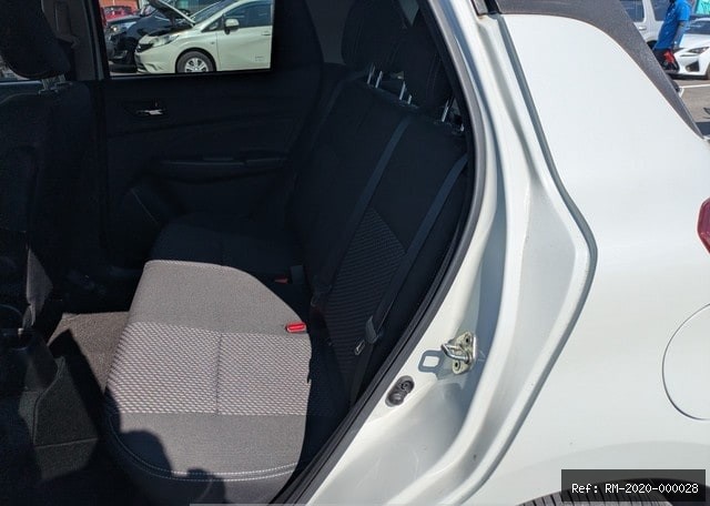 Vehicle photo 24