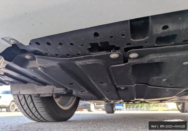 Vehicle photo 9