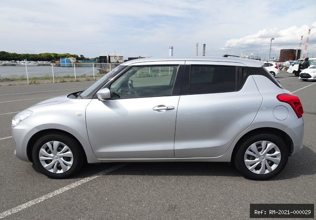 Vehicle photo 6
