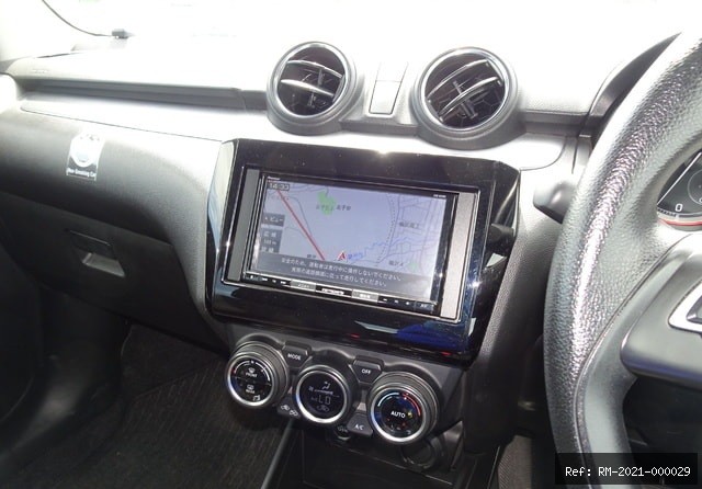 Vehicle photo 38