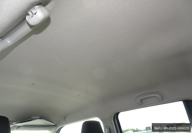 Vehicle photo 26