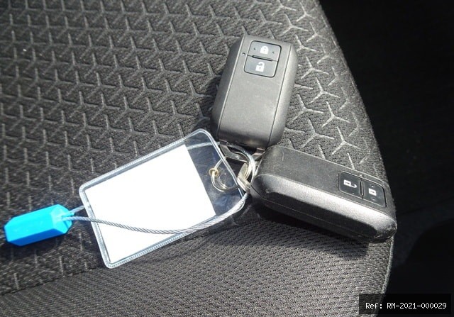 Vehicle photo 43