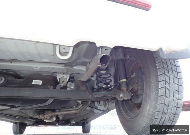 Vehicle photo 17