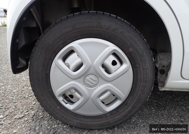 Vehicle photo 9