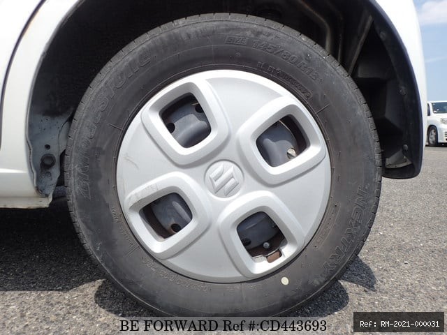 Vehicle photo 7