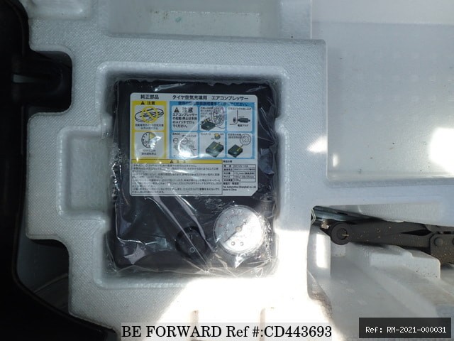 Vehicle photo 33