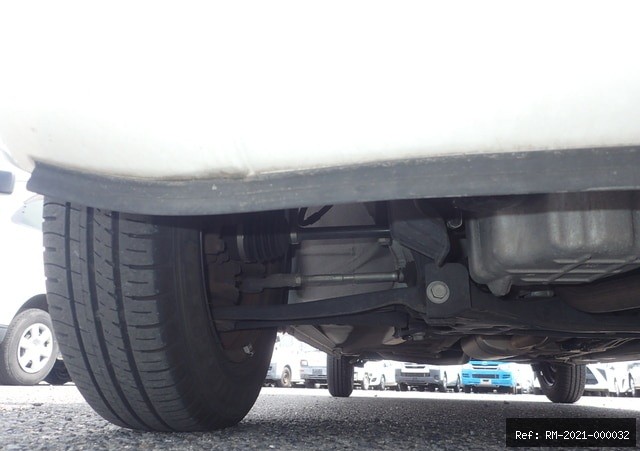Vehicle photo 9