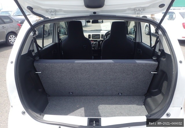 Vehicle photo 27