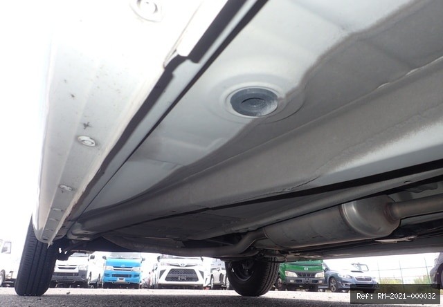 Vehicle photo 26