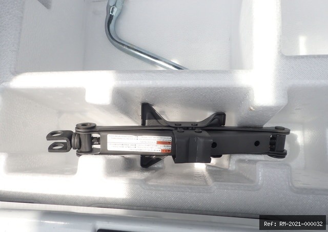 Vehicle photo 35