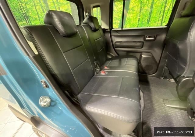 Vehicle photo 28