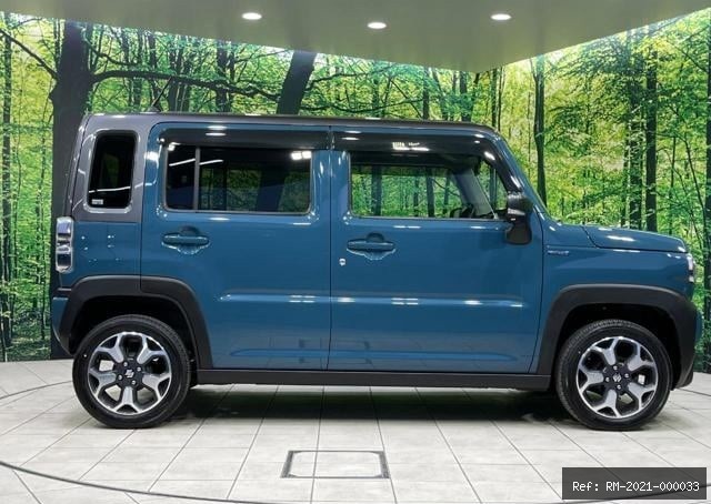Vehicle photo 23