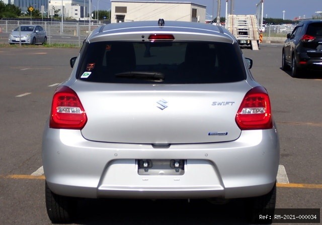 Vehicle photo 6