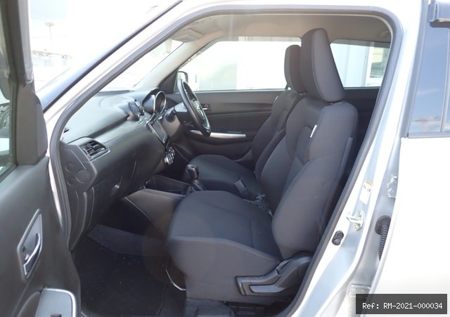Vehicle photo 28