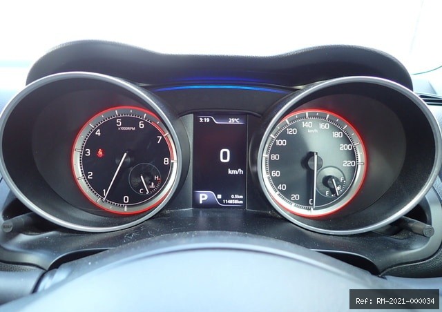 Vehicle photo 32