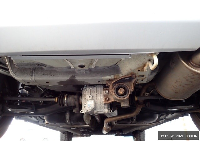 Vehicle photo 24