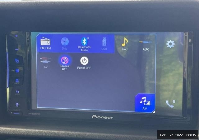 Vehicle photo 13