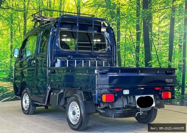 Vehicle photo 14