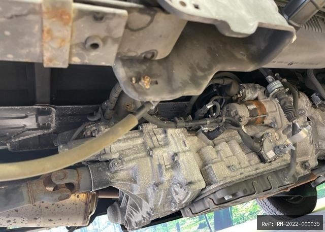 Vehicle photo 23