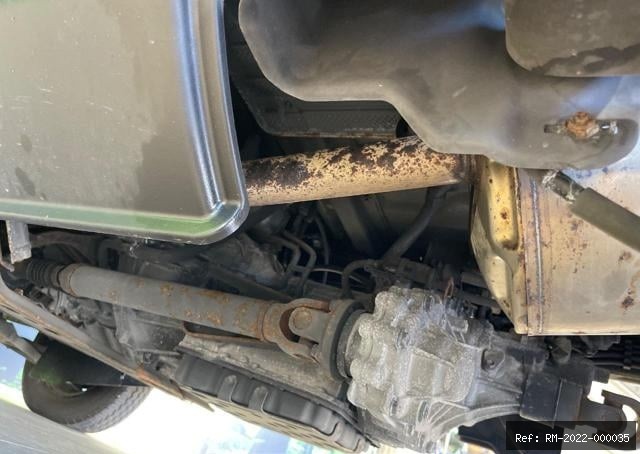 Vehicle photo 25
