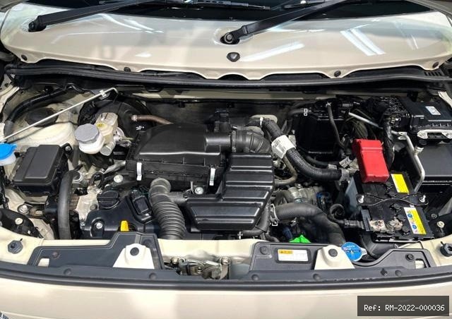 Vehicle photo 19