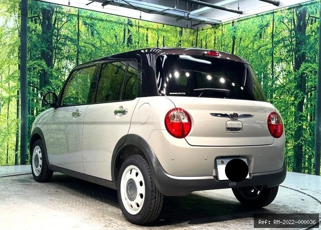 Vehicle photo 8