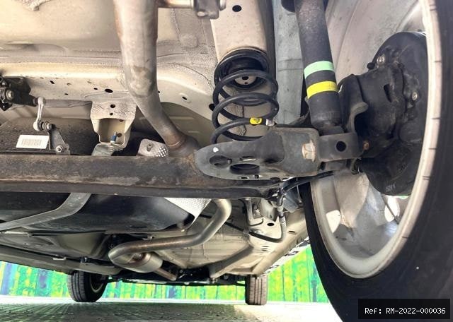 Vehicle photo 14