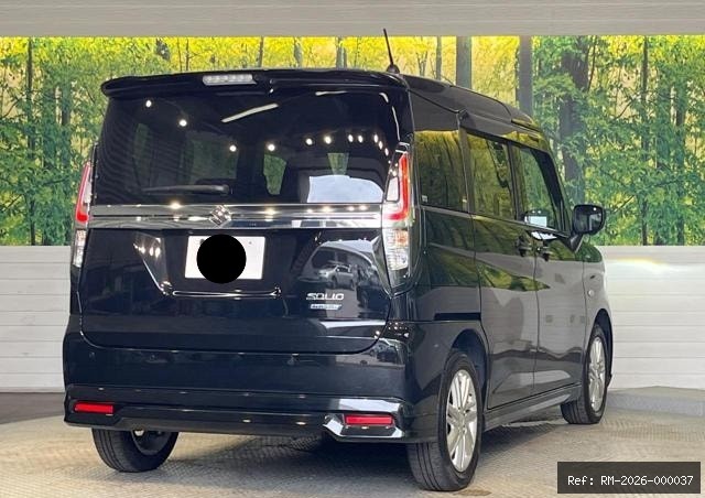 Vehicle photo 14