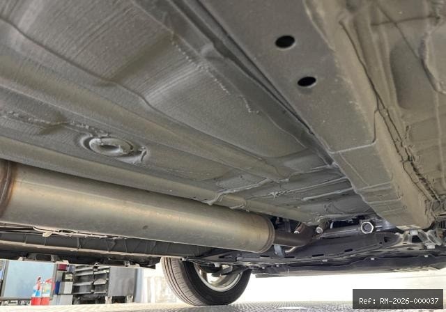 Vehicle photo 15