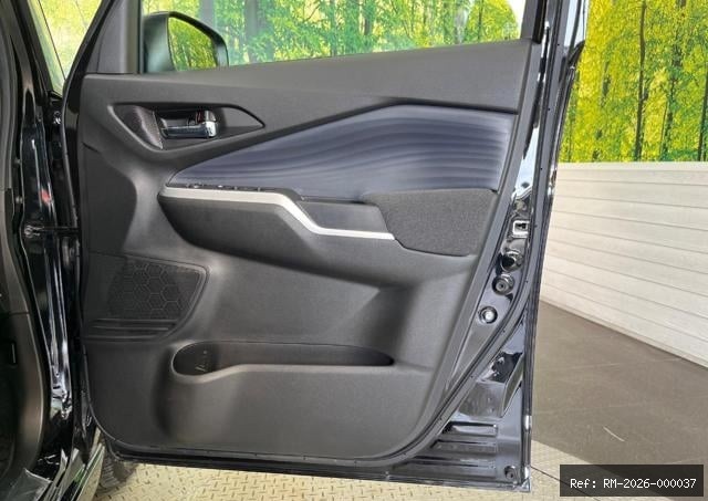 Vehicle photo 23