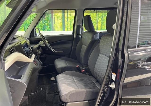 Vehicle photo 16