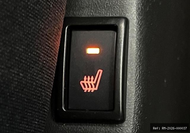 Vehicle photo 24